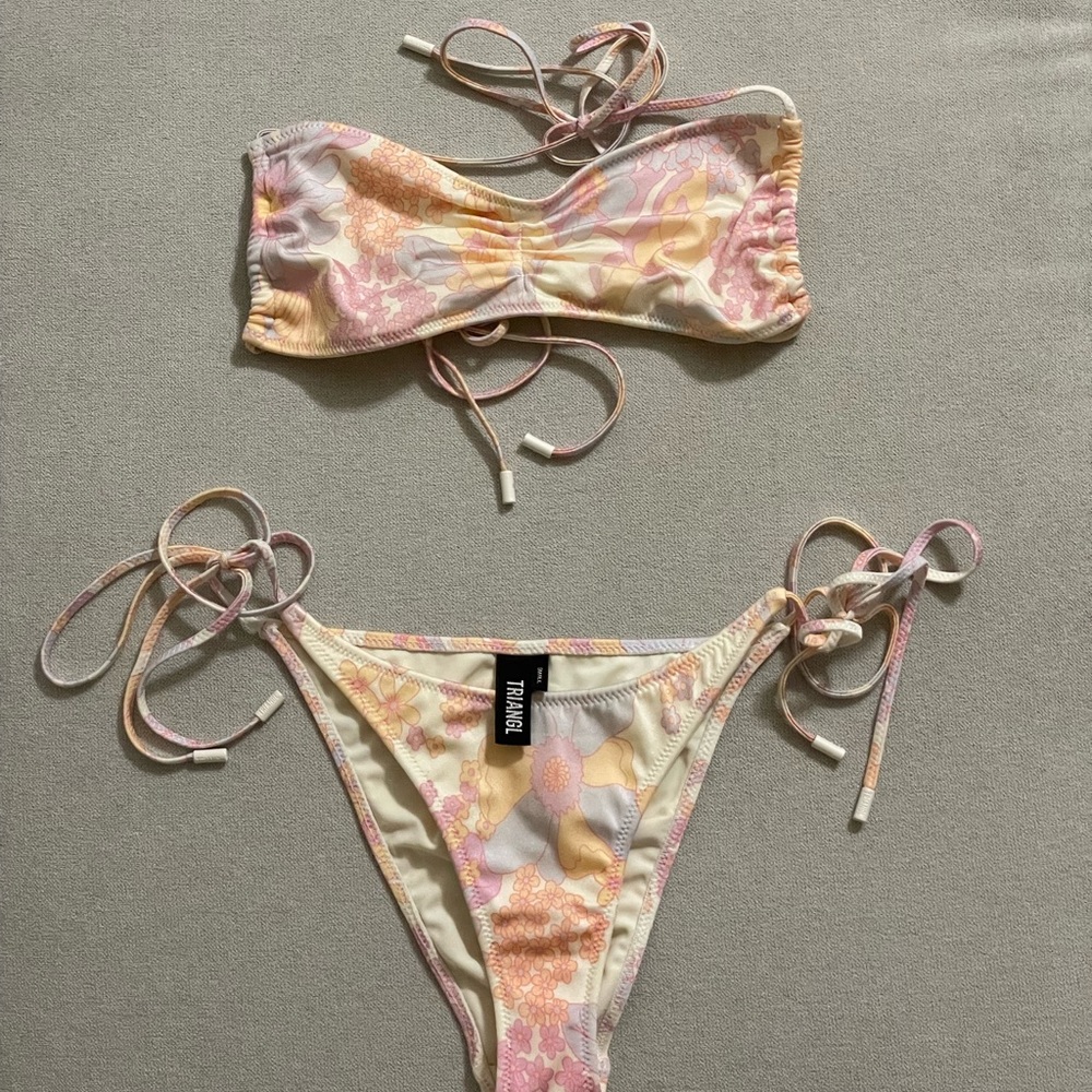 NWOT Triangl Greta Sherbet Floral Bikini